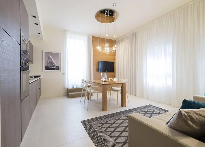 Metropol Ceccarini Suite - Luxury Apartments
