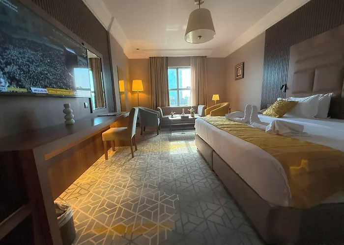 Crown Town Hotel