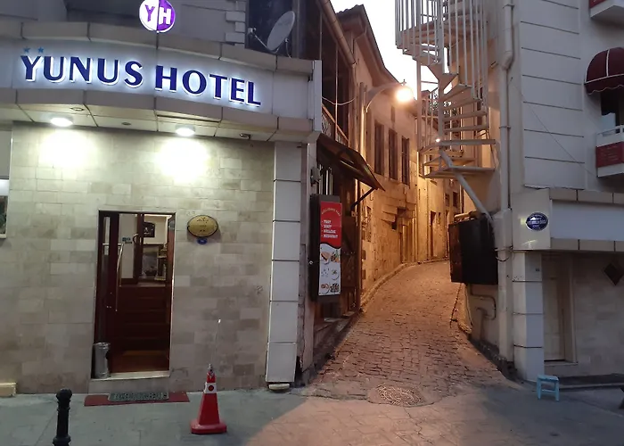 Yunus Hotel