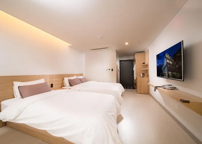 Pino Hotel