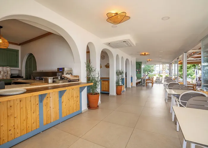 Payam Hotel
