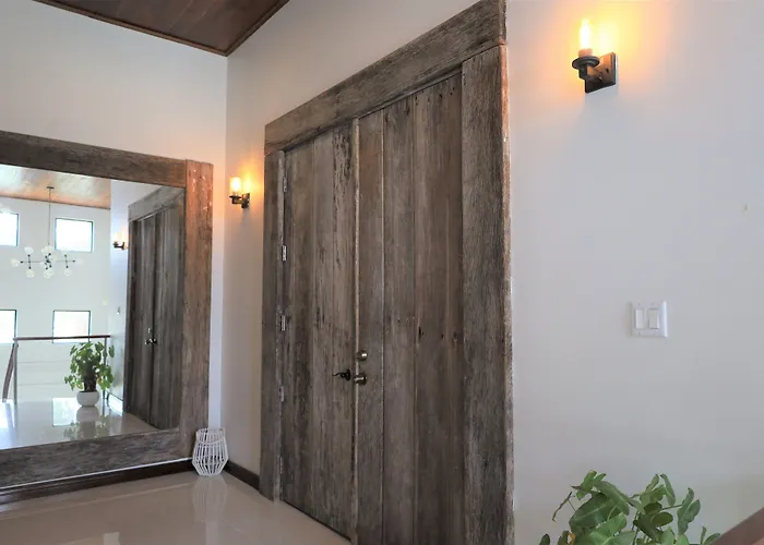 The Ellysian Boutique Hotel