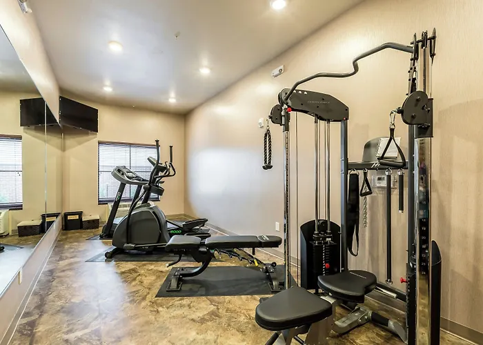 Cobblestone Hotel & Suites - Stevens Point