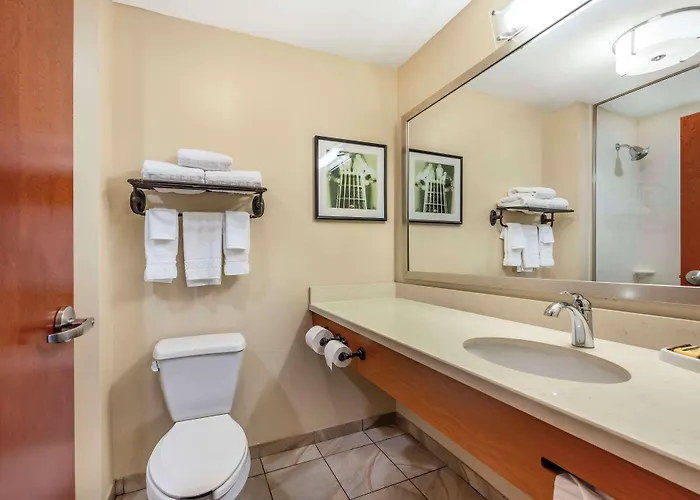 Best Western Plus Tuscumbia/Muscle Shoals Hotel & Suites