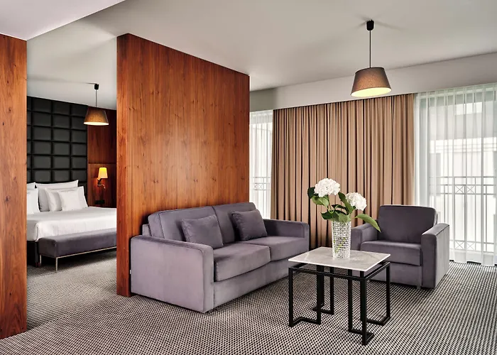 Heron Live Hotel Marina & Spa