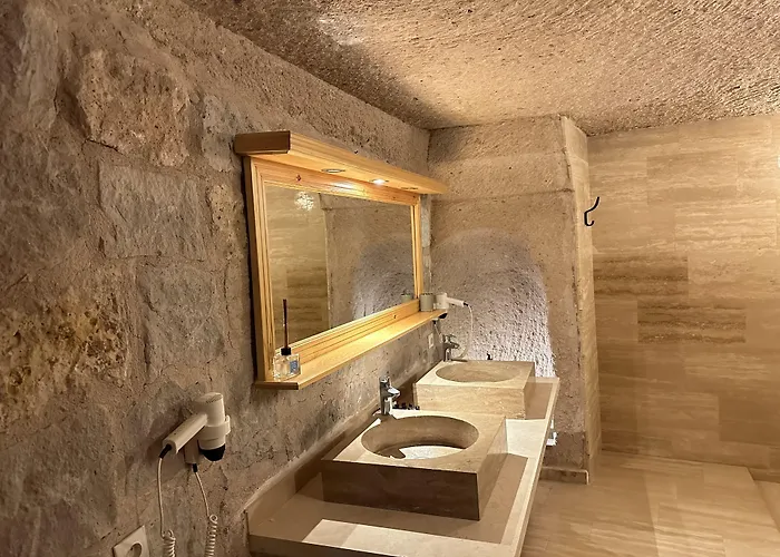Kistar Cave Hotel
