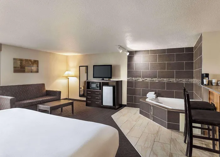 Americinn By Wyndham La Crosse Riverfront Conference Center