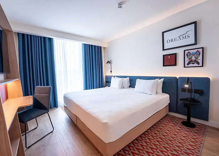 Hampton By Hilton Bristol Airport