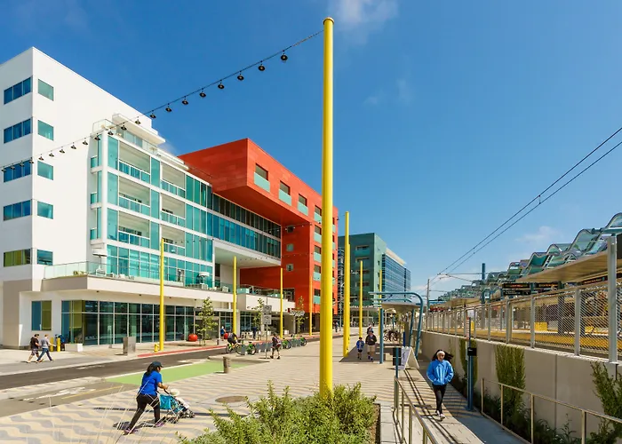 Courtyard By Marriott Santa Monica