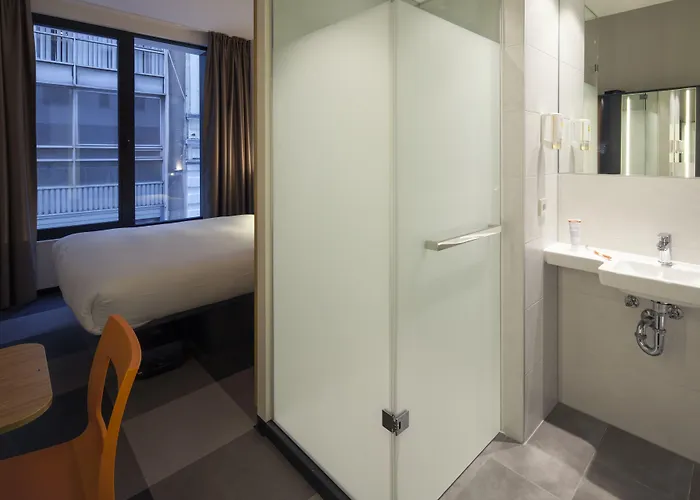 Easyhotel Brussels City Centre