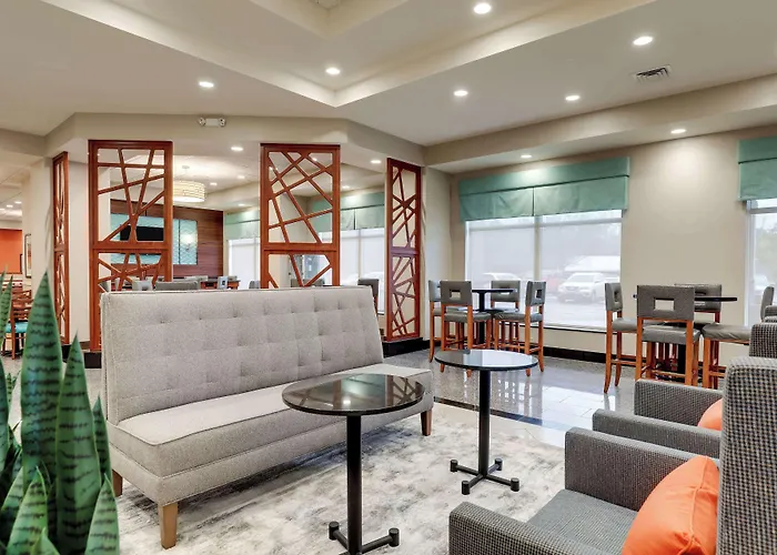 Drury Inn & Suites Charlotte Arrowood