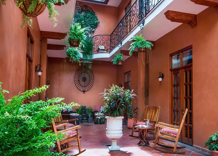 La Isabela Suites