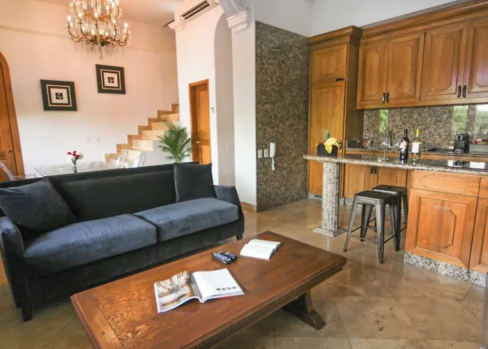 La Isabela Suites