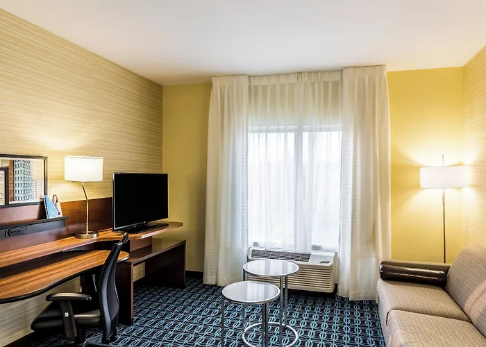 Fairfield Inn & Suites By Marriott Butte