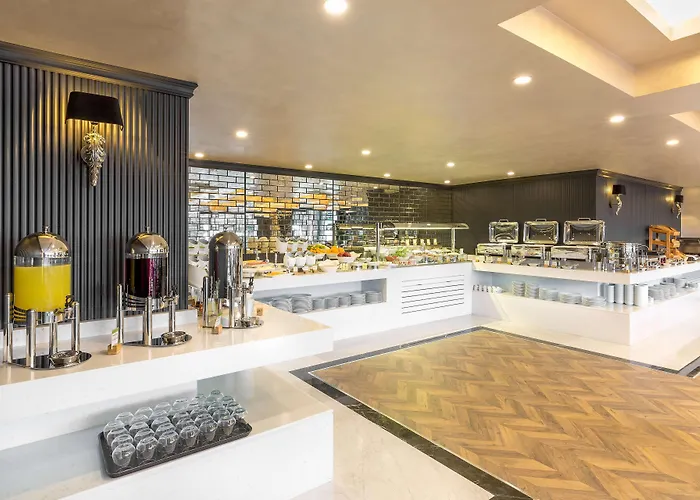 Doubletree By Hilton Izmir Airport
