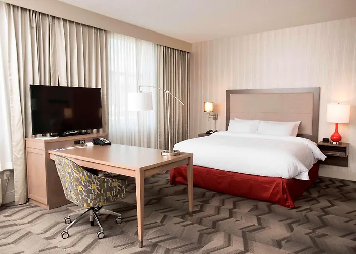 Hampton Inn & Suites By Hilton Thunder Bay