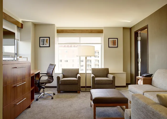 Hyatt Place Arlington Courthouse