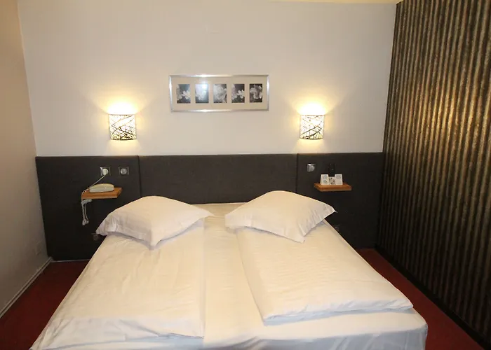 Hôtel 3 étoiles et Restaurant - Le Verger De Bischwiller - Logis Hotels
