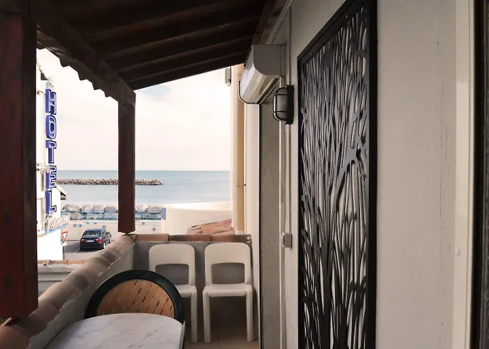 Hotel Le Dauphin Bleu