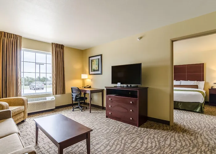 Cobblestone Inn & Suites - Oberlin