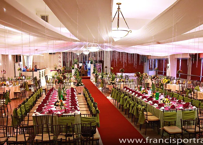 Star Plaza Hotel