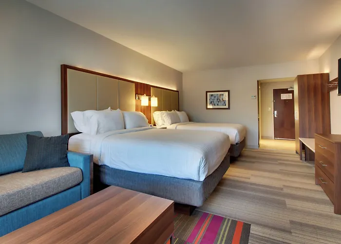 Holiday Inn Express & Suites Helen By Ihg