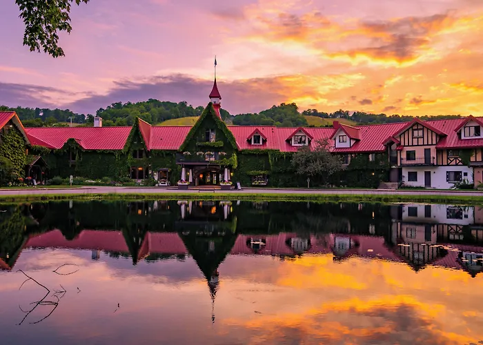 The Highlands At Harbor Springs Hotel
