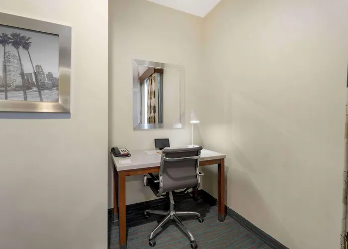Best Western Plus Gardena-Los Angeles Inn & Suites