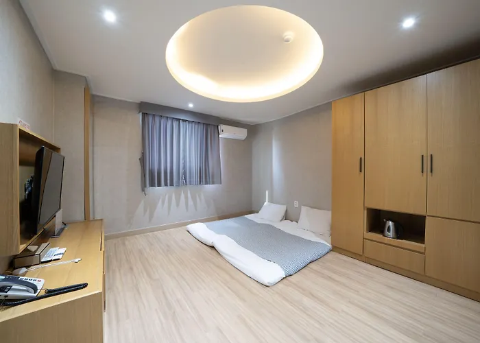 I-Check Hyunjin Hotel