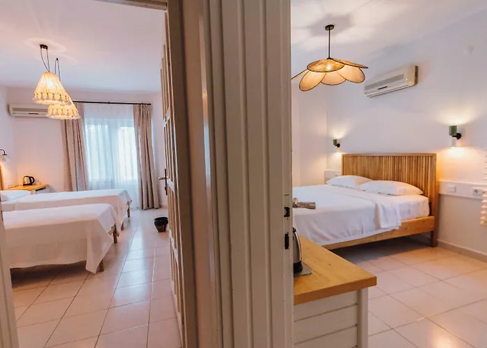Golden Lighthouse Hotel