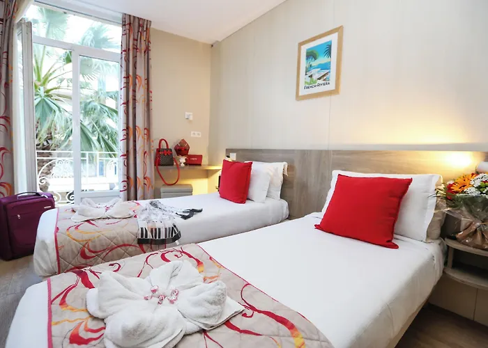 Brit Hotel Confort Le Revest Sainte-Maxime