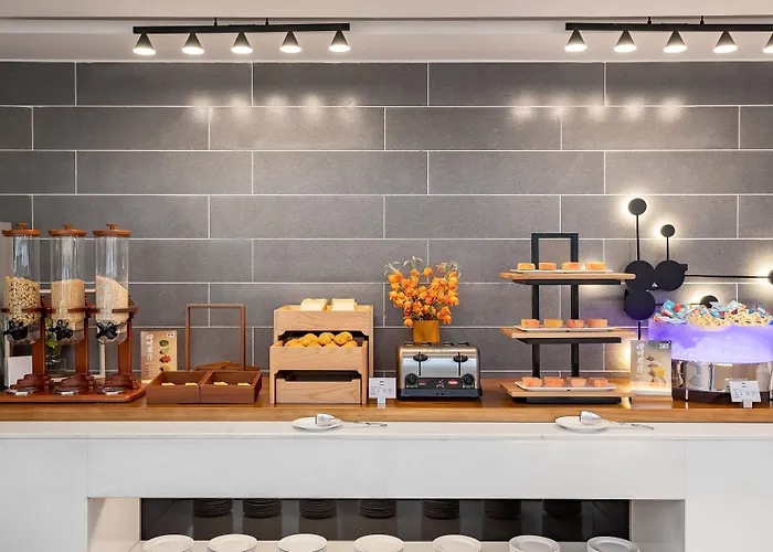 Holiday Inn Express Shenyang North Station By Ihg