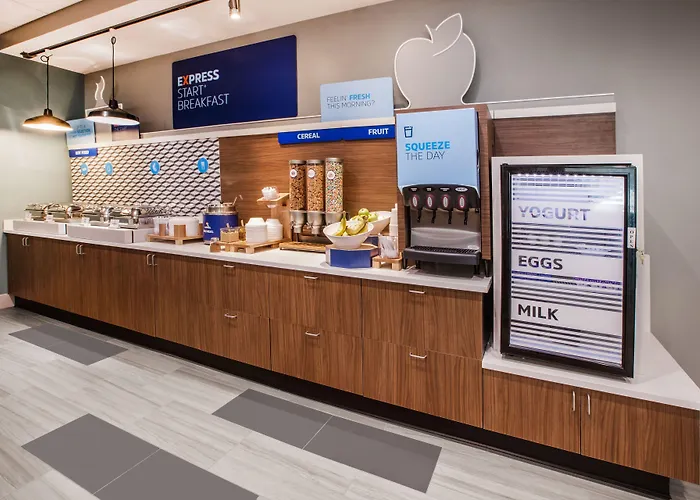 Holiday Inn Express & Suites Great Bend By Ihg