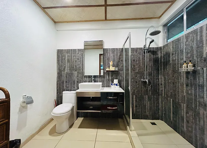 Chindonan Dive And Beach Resort