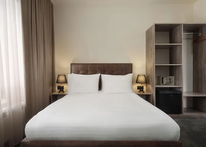 Elysium Gallery Hotel