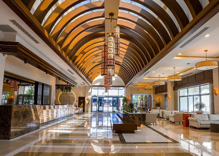 Diamond Beach Hotel & Spa Side
