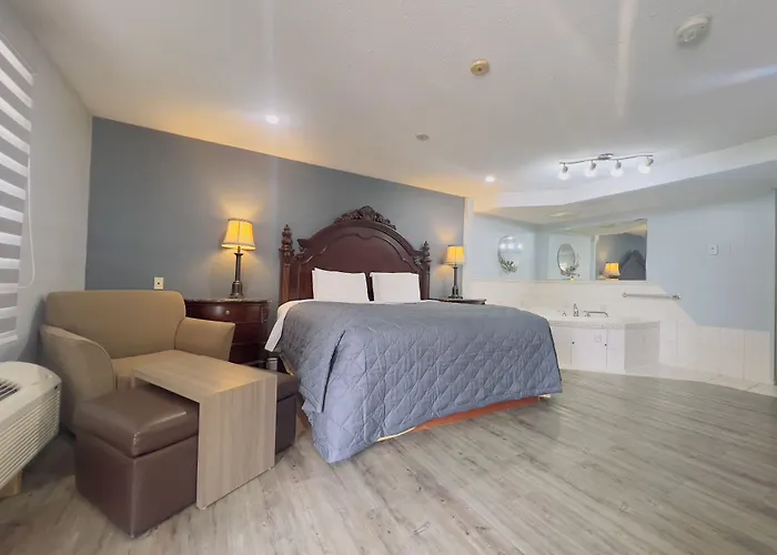 First Canada Hotel Cornwall Hwy 401 On