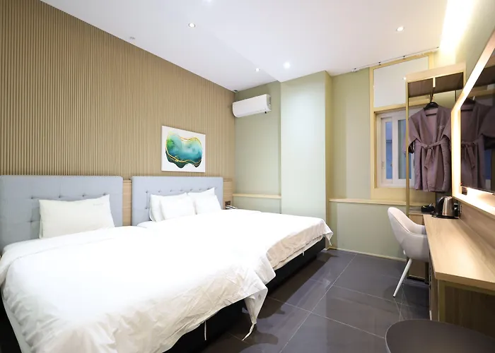 Almond Hotel Busan Station