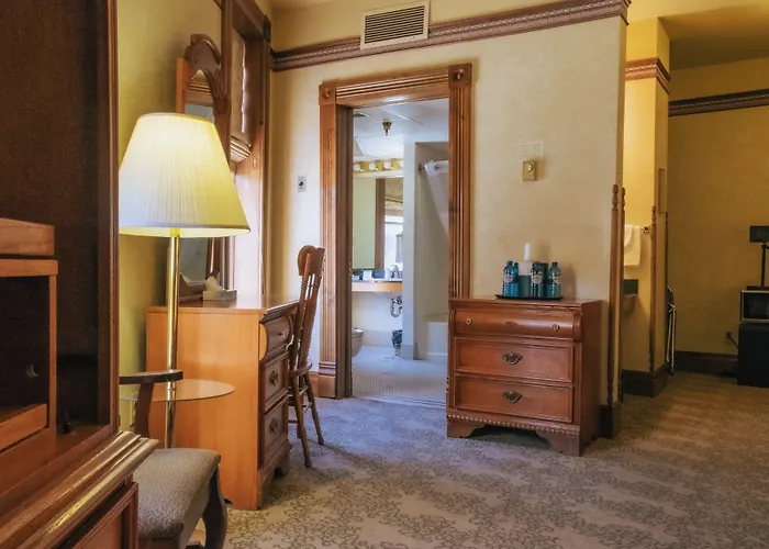 Historic Bullock Hotel