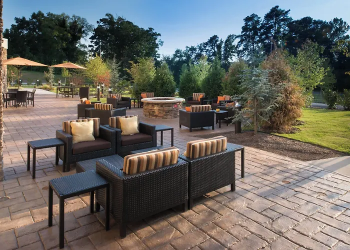 Courtyard By Marriott Hot Springs
