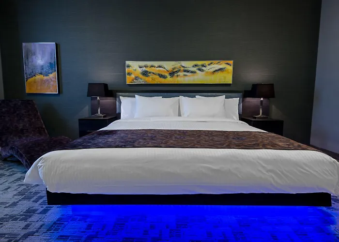 Applause Hotel Calgary Airport By Clique