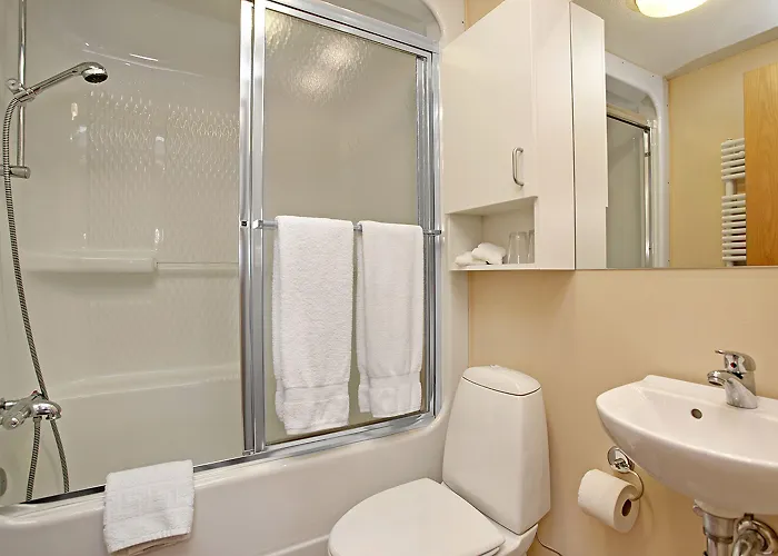Eldey Airport Hotel