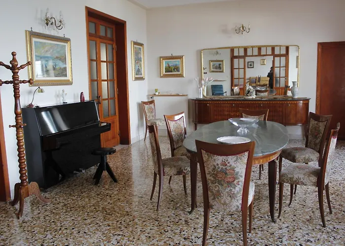 Ancelle Sorrento - Casa D'Accoglienza