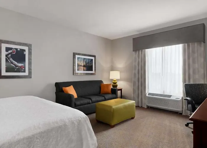 Hampton Inn & Suites Mishawaka/South Bend At Heritage Square