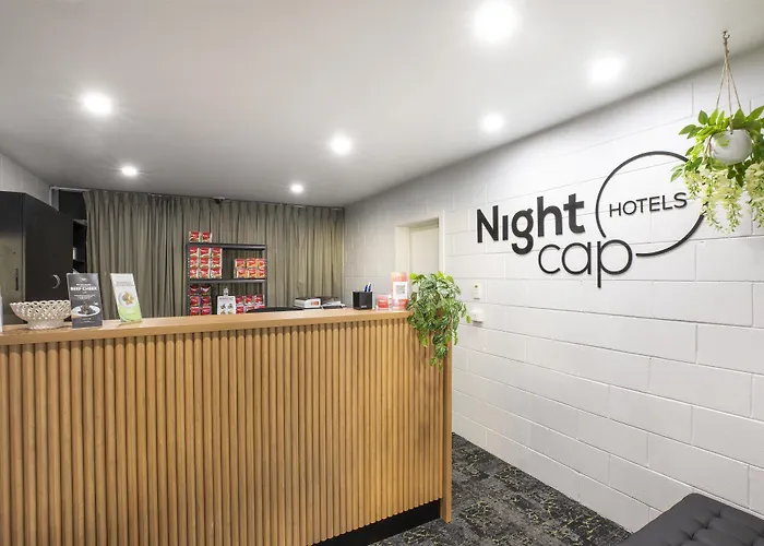 Nightcap At Dalrymple Hotel