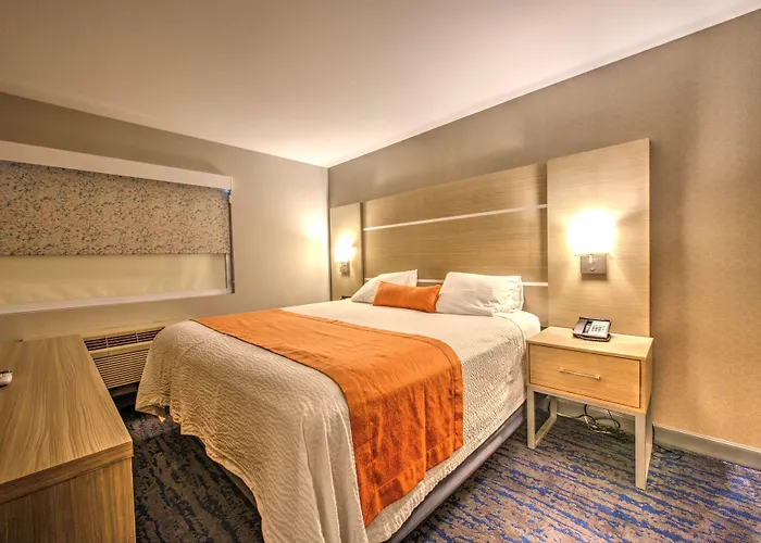 Best Western Plus Media Center Inn&Suites