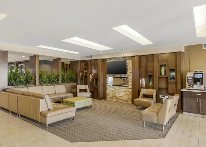 Best Western Plus Winnipeg West