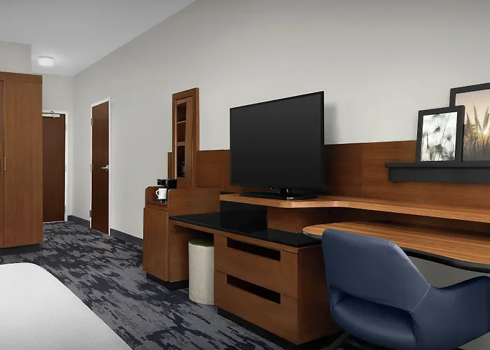 Fairfield Inn & Suites By Marriott Fayetteville North