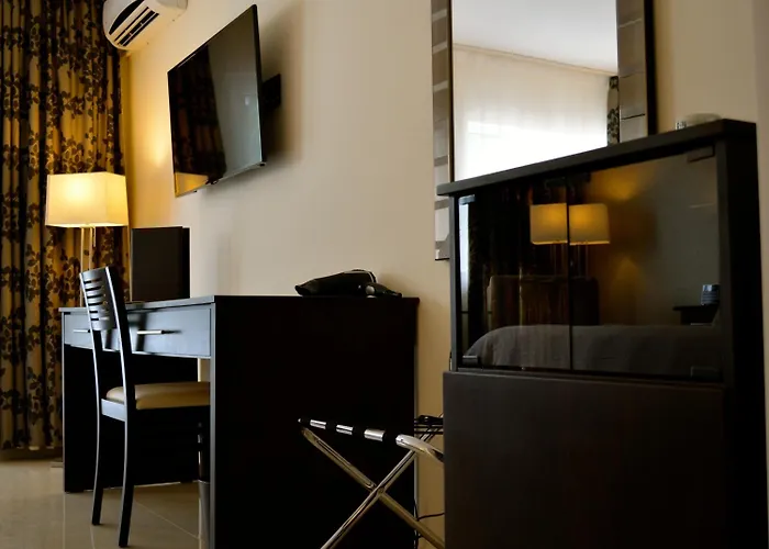 New Brookfields Hotel