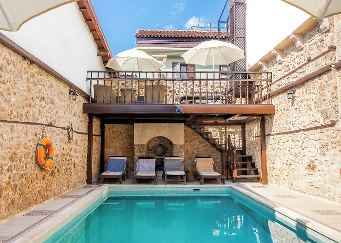 Atelya Art Hotel